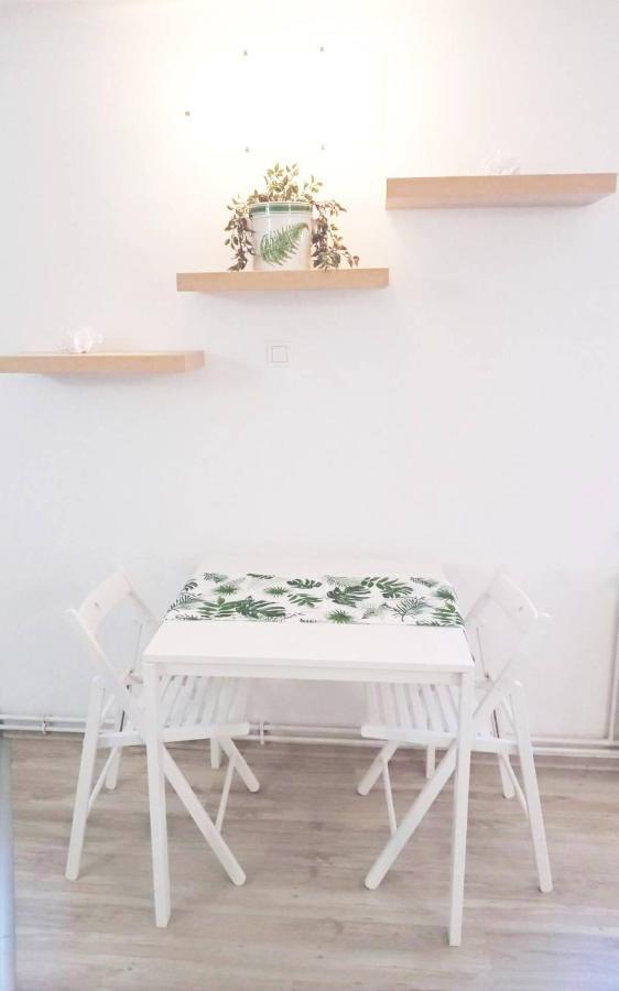 Stardust Apartman Pécs Extérieur photo