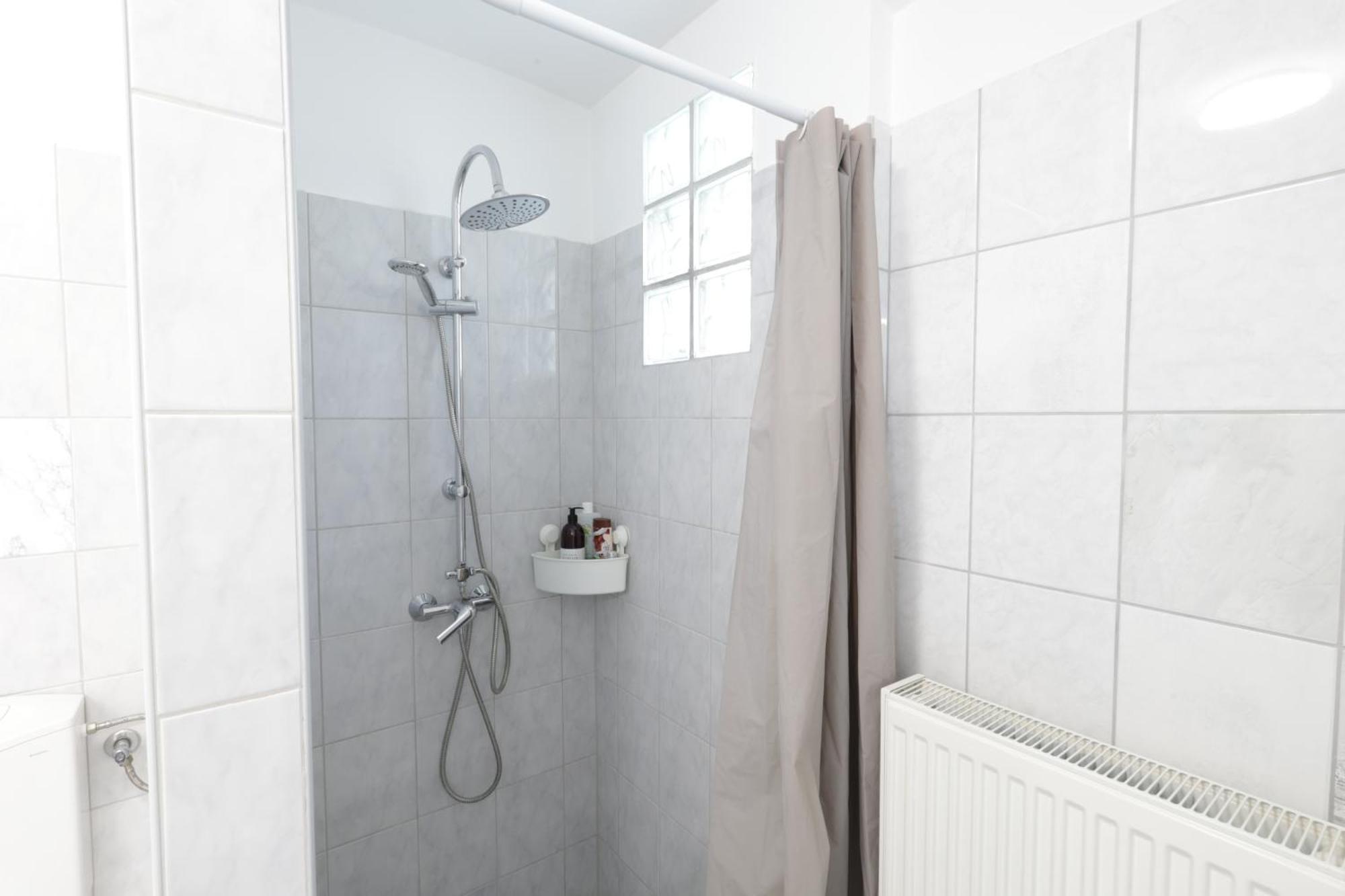 Stardust Apartman Pécs Extérieur photo