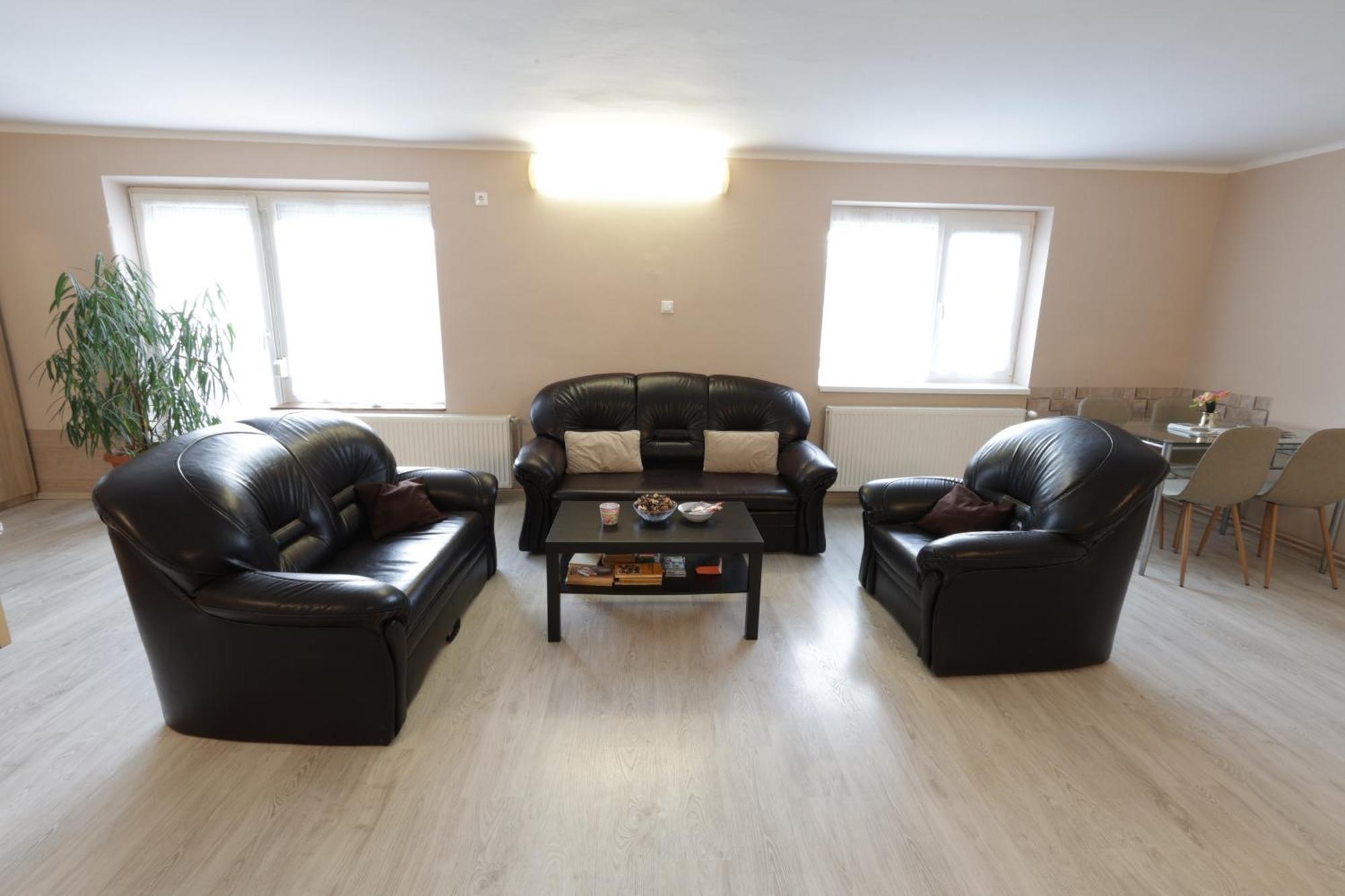 Stardust Apartman Pécs Extérieur photo