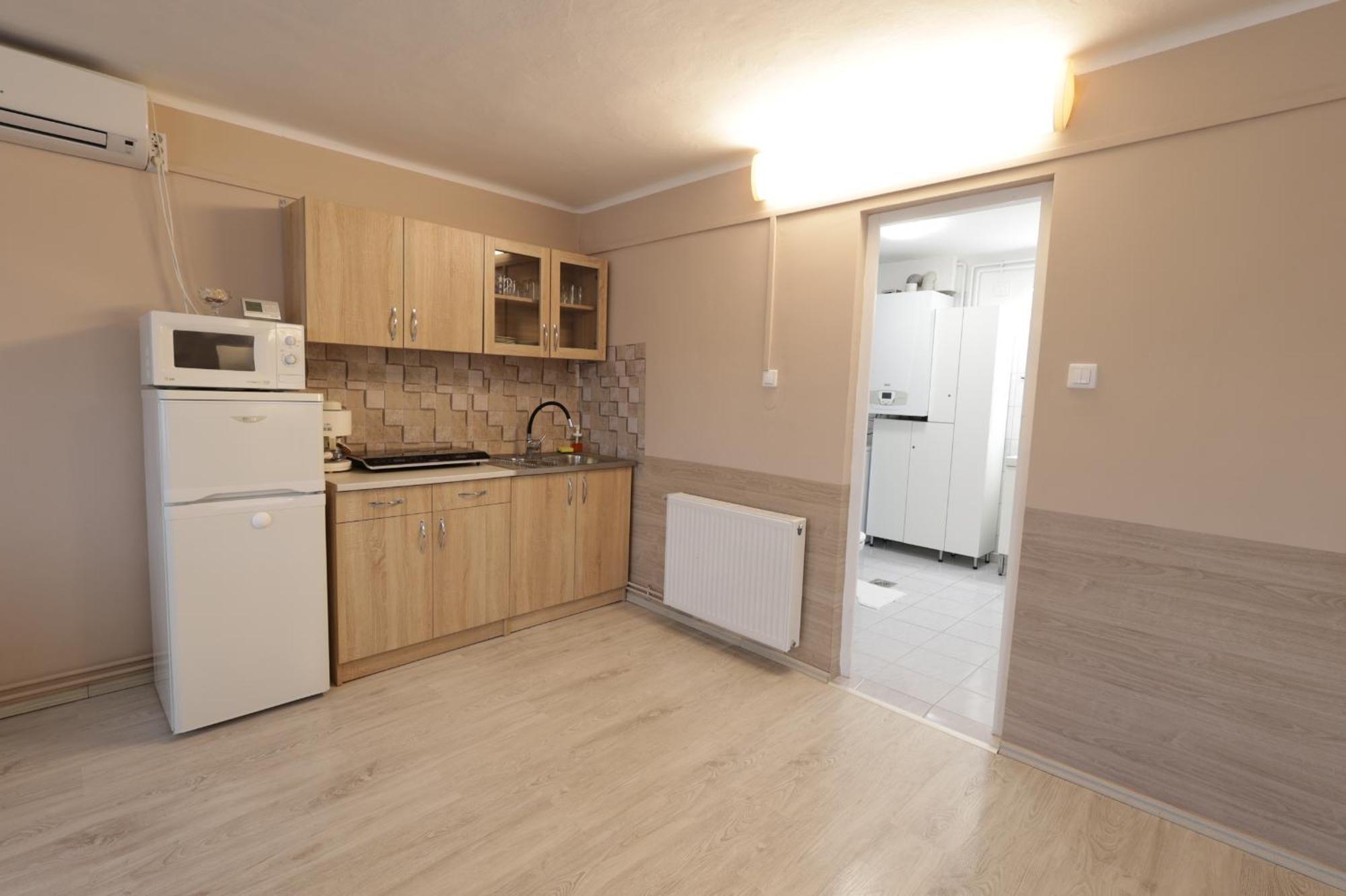 Stardust Apartman Pécs Extérieur photo