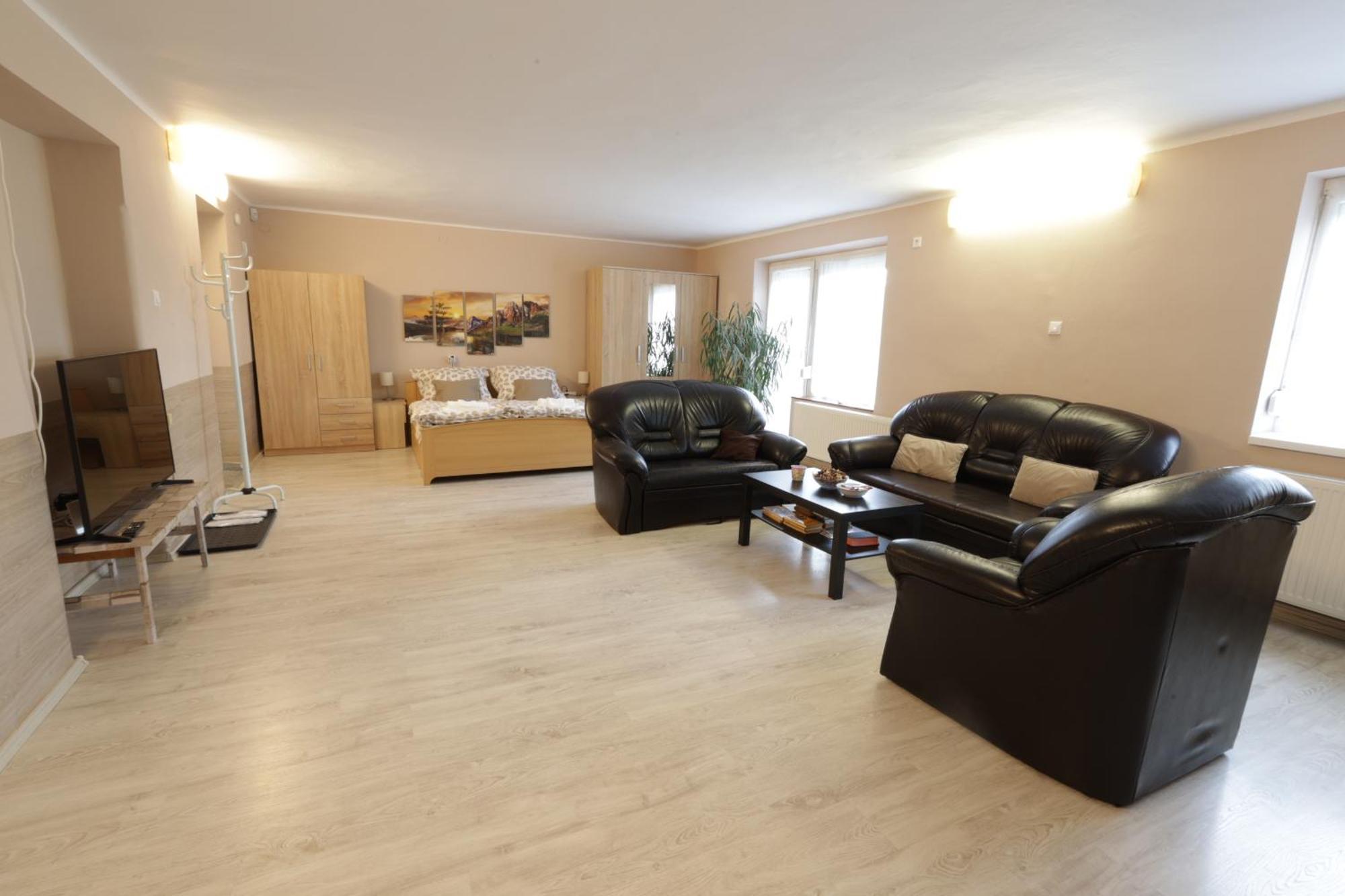Stardust Apartman Pécs Extérieur photo
